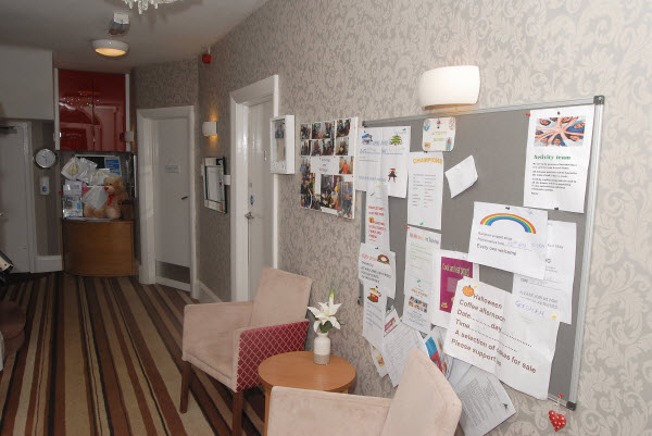 Gresham-Entrance-Hall